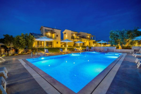 Miroes Suites